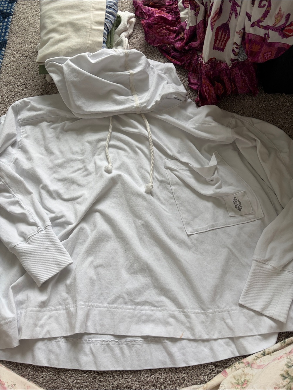 White free people sweatshirt